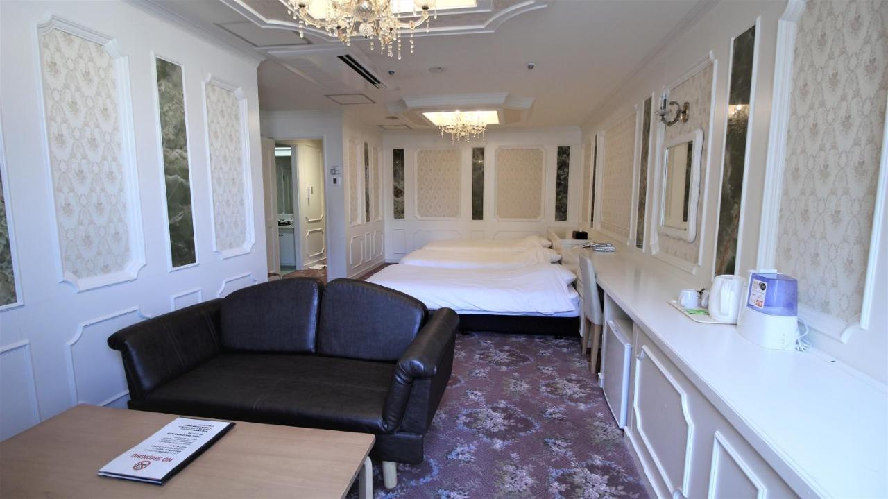 Royal Hotel Shinokubo Tokyo Esterno foto